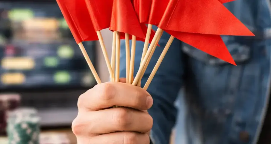 7 Red Flags Every Player Must Know